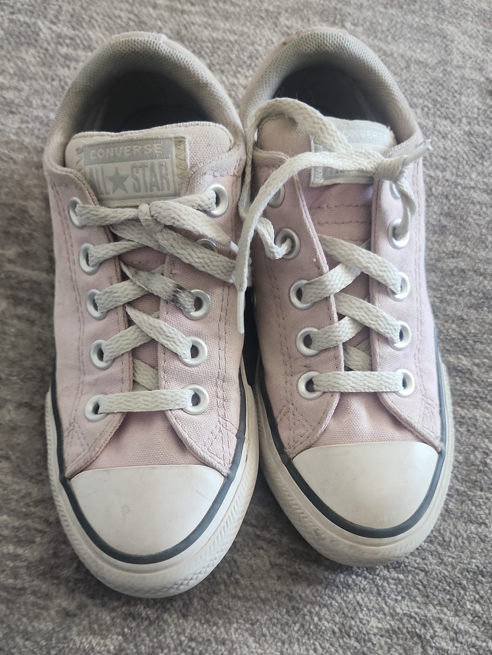 Converse Kids Low Top Sneakers in Pale Pink and White